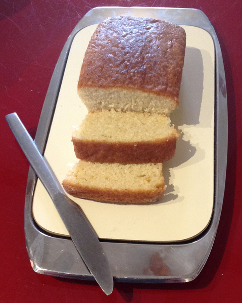 Lovely lemon cake made with fresh lemon